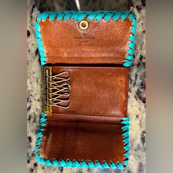 Vintage Boho Louis Vuitton Key Holder - Picture 8 of 10